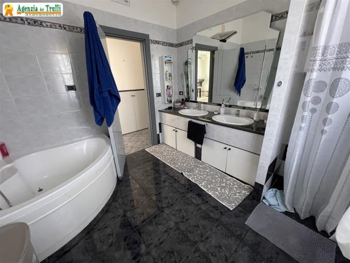 Image No.31-5 Bed Trullo for sale