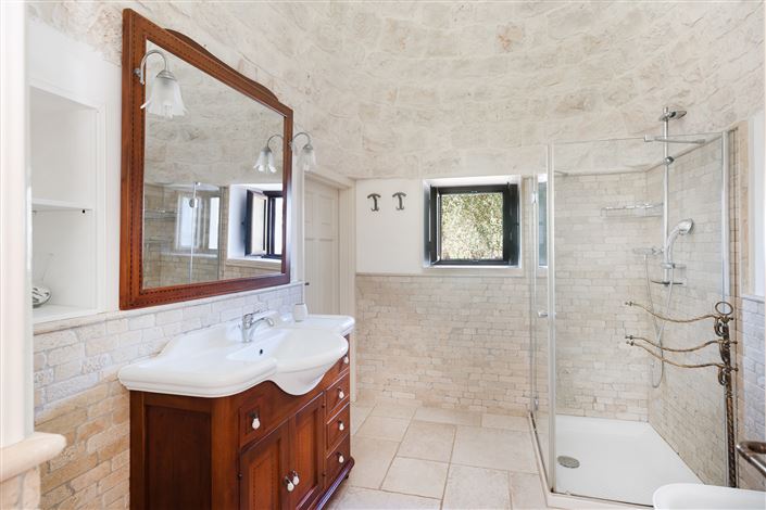 Image No.11-Maison de campagne de 4 chambres à vendre à Monopoli