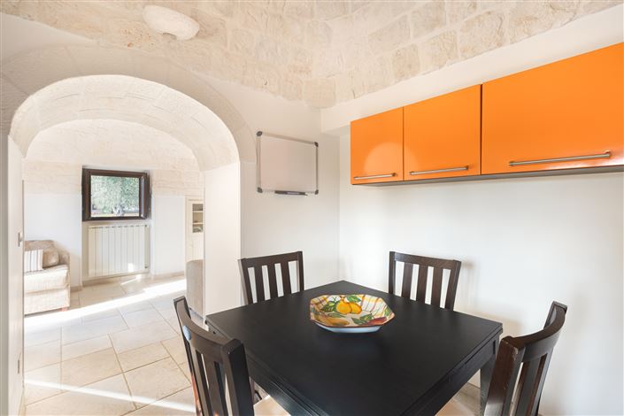 Image No.14-Maison de campagne de 4 chambres à vendre à Monopoli