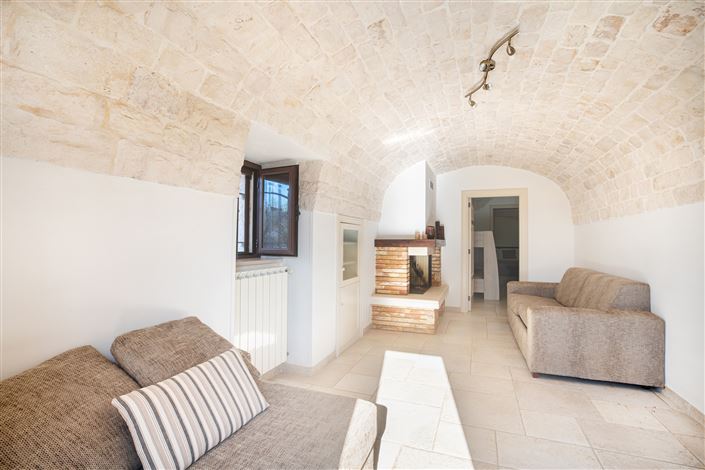 Image No.16-Maison de campagne de 4 chambres à vendre à Monopoli