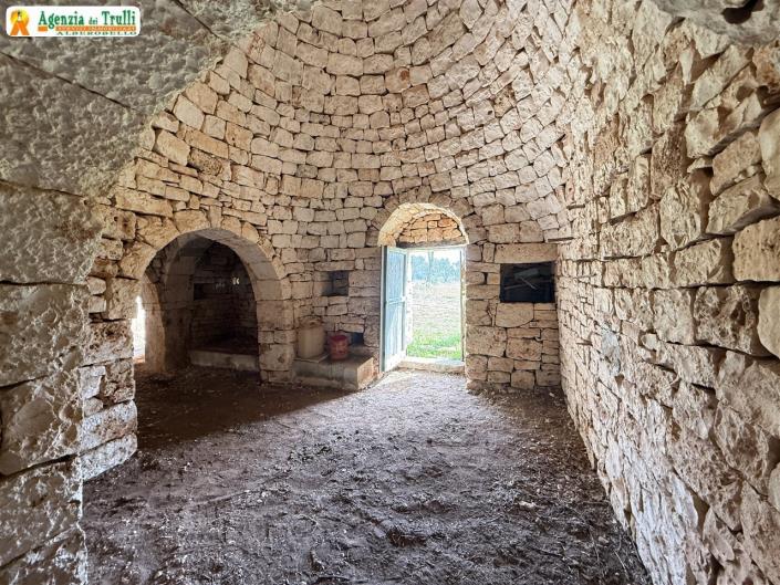 Image No.19-2 Bed Country Property for sale