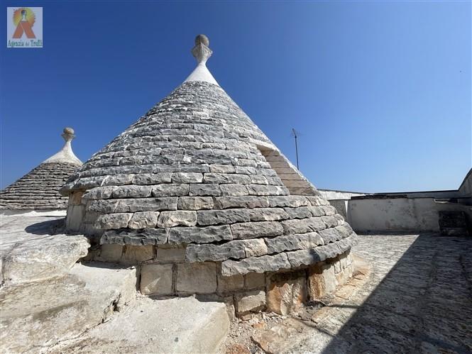 Image No.9-4 Bed Farmhouse for sale