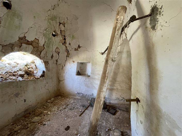 Image No.17-1 Bed Country House for sale