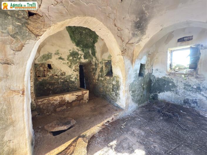 Image No.18-4 Bed Trullo for sale