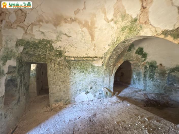 Image No.25-4 Bed Trullo for sale