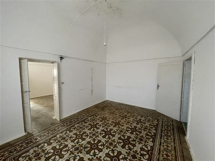 Image No.15-3 Bed Country House for sale