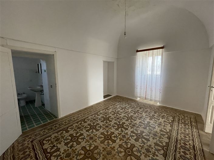 Image No.17-3 Bed Country House for sale