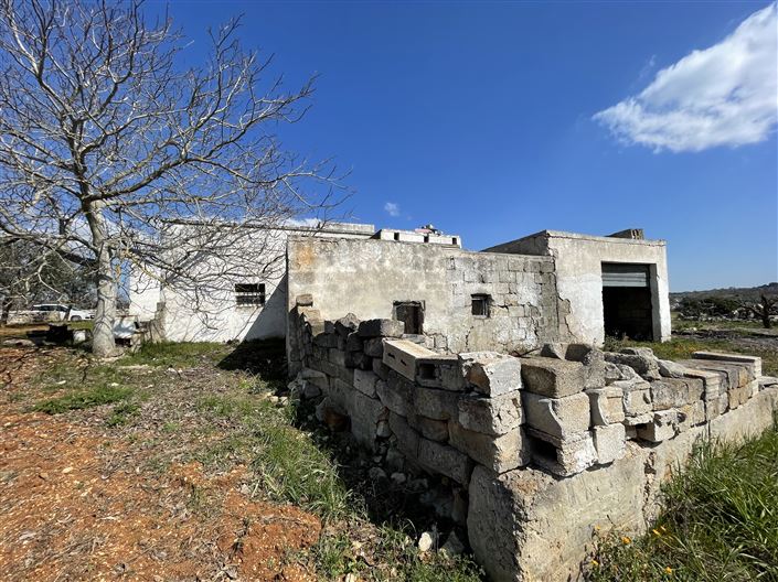 Image No.42-3 Bed Country House for sale