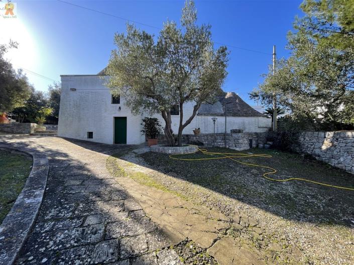 Image No.6-3 Bed Trullo for sale