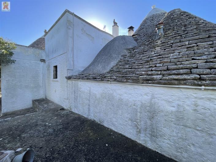 Image No.7-3 Bed Trullo for sale