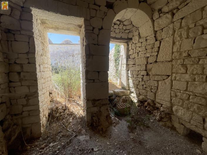 Image No.57-2 Bed Trullo for sale