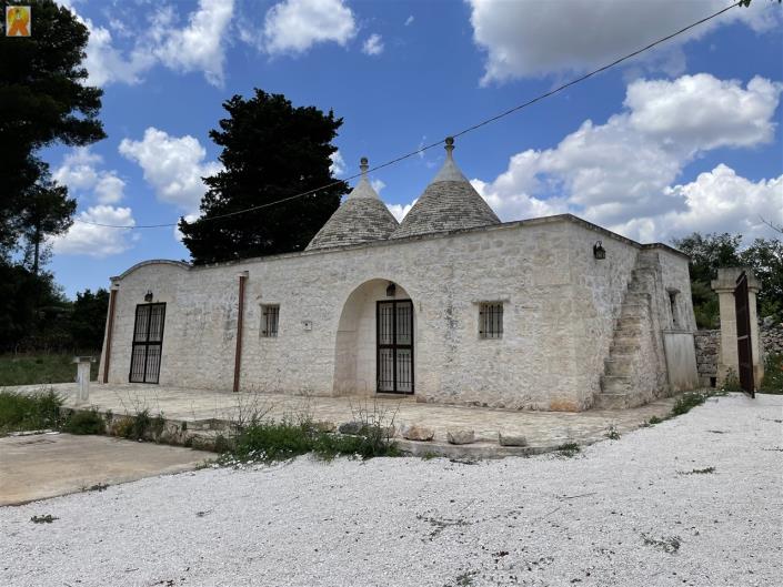 Image No.2-Maison de campagne de 2 chambres à vendre à Martina Franca