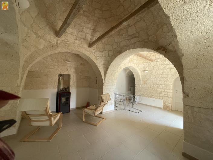 Image No.10-Maison de campagne de 2 chambres à vendre à Martina Franca
