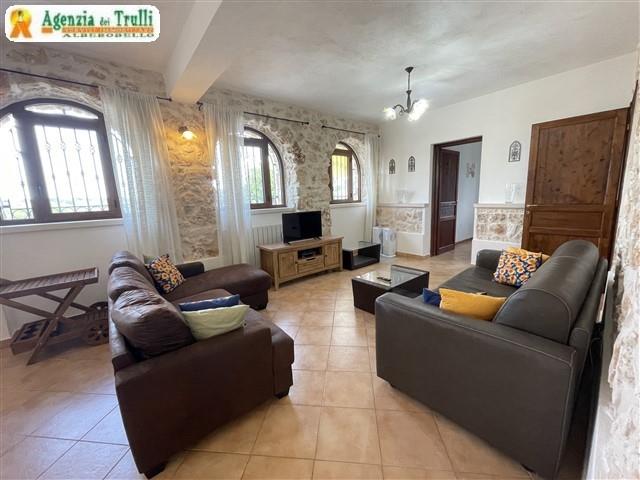 Image No.20-Trullo de 4 chambres à vendre à Alberobello