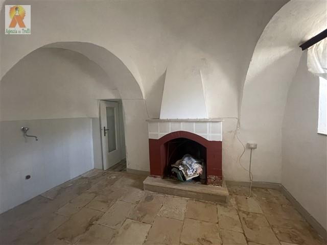 Image No.11-2 Bed Country House for sale