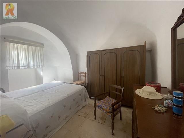 Image No.14-2 Bed Country House for sale