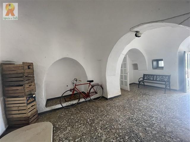 Image No.19-2 Bed Country House for sale