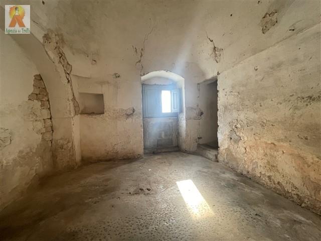 Image No.27-2 Bed Country House for sale