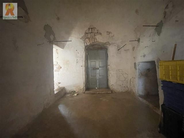 Image No.28-2 Bed Country House for sale