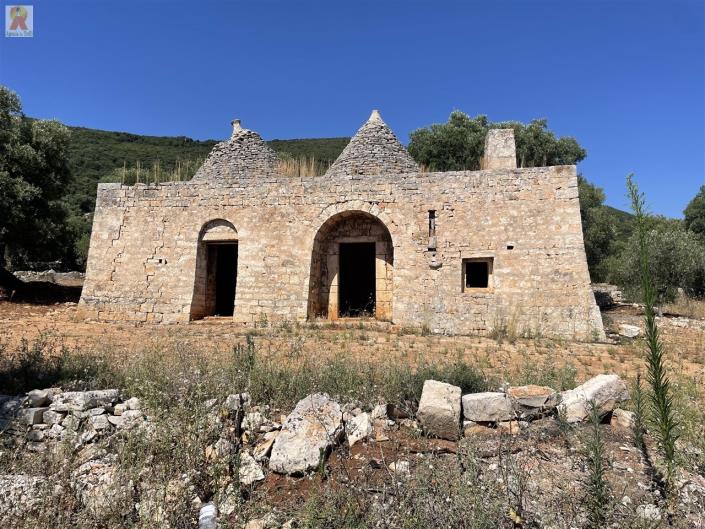 Image No.6-3 Bed Trullo for sale
