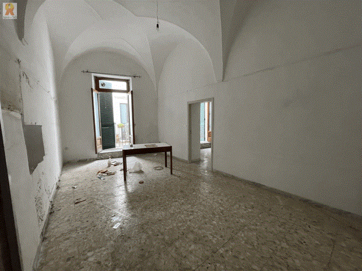 Image No.14-3 Bed Townhouse for sale