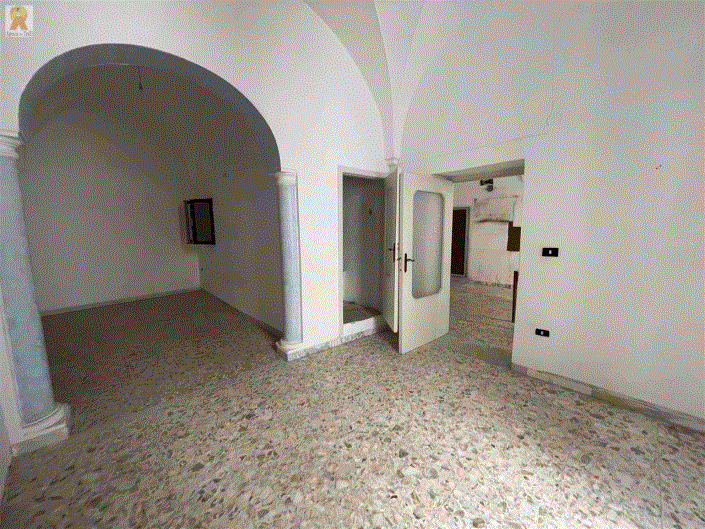 Image No.17-3 Bed Townhouse for sale