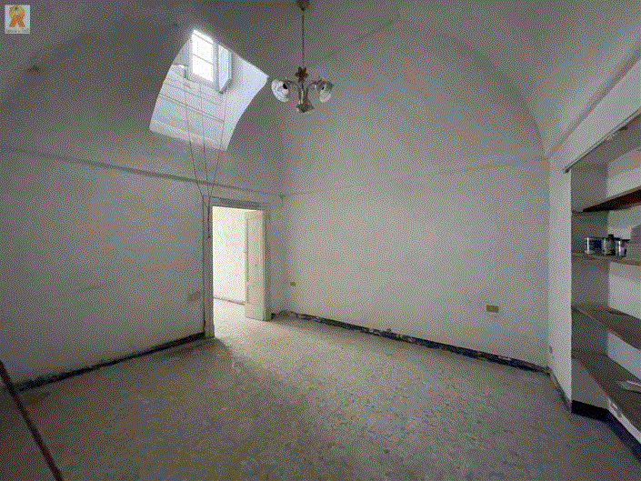 Image No.27-3 Bed Townhouse for sale