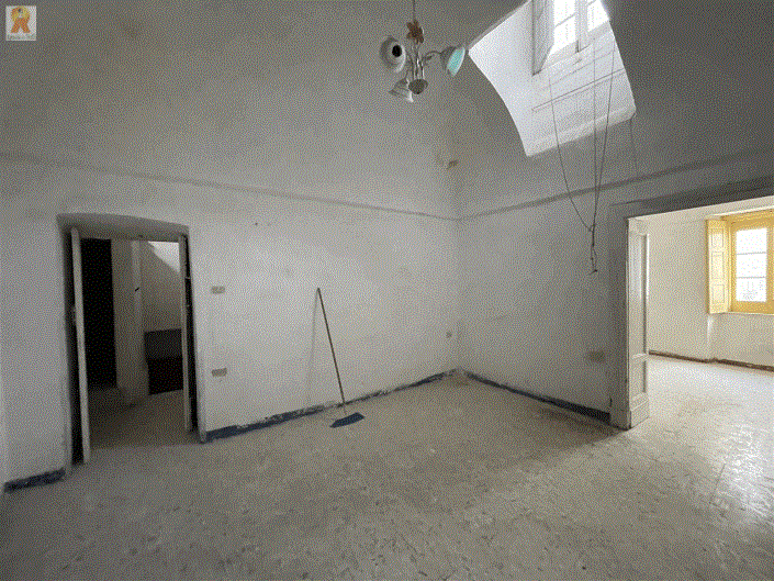 Image No.29-3 Bed Townhouse for sale