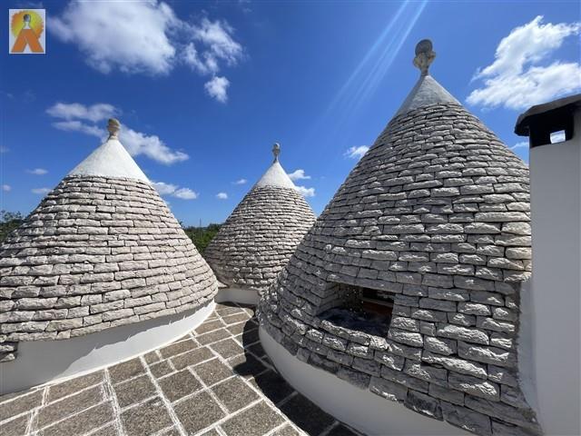 Image No.47-4 Bed Trullo for sale
