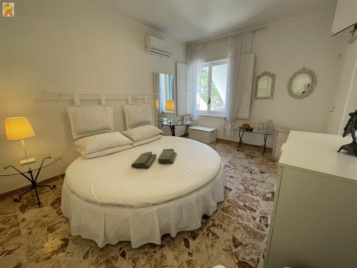 Image No.32-2 Bed Villa / Detached for sale