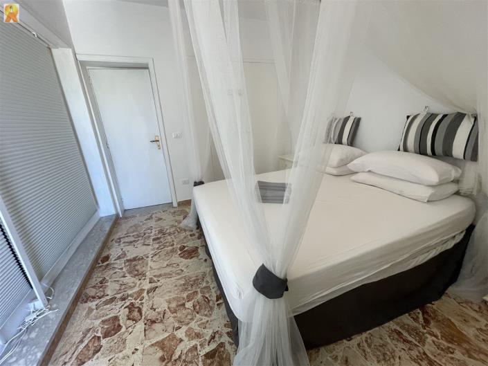 Image No.39-2 Bed Villa / Detached for sale