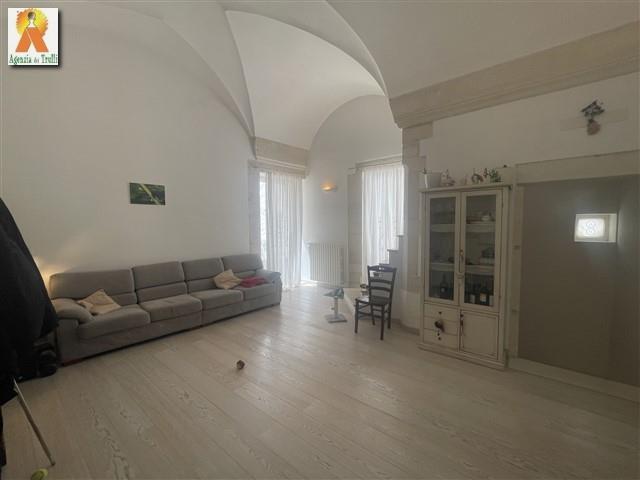 Image No.9-1 Bed Townhouse for sale