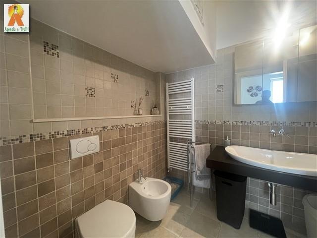 Image No.19-1 Bed Townhouse for sale