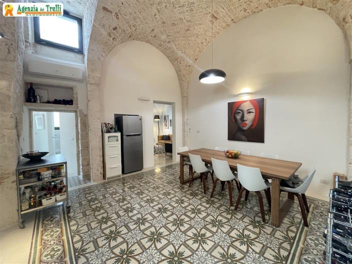 Image No.9-2 Bed Townhouse for sale