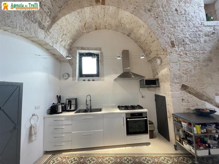 Image No.12-2 Bed Townhouse for sale