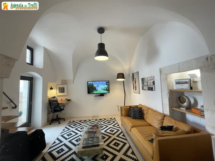 Image No.14-2 Bed Townhouse for sale