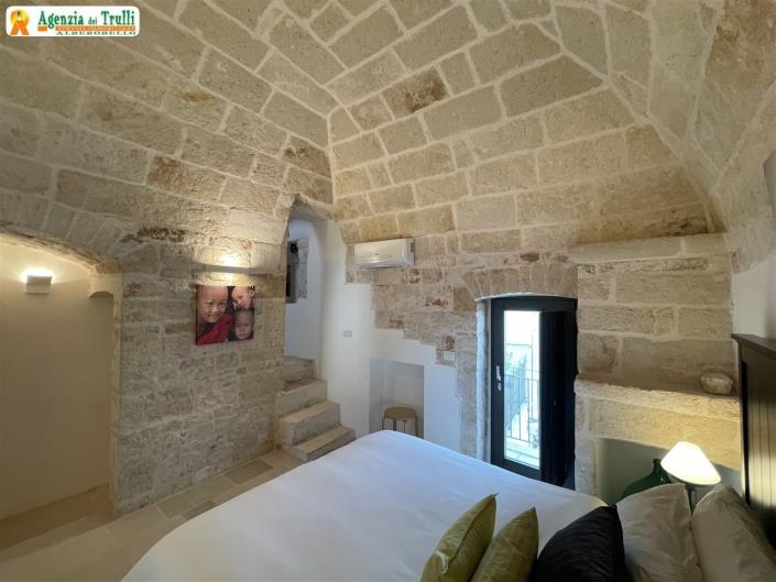 Image No.23-2 Bed Townhouse for sale