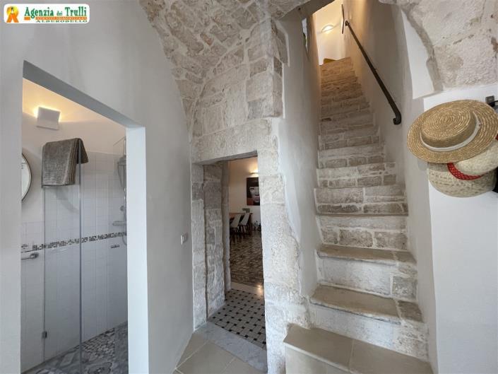 Image No.30-2 Bed Townhouse for sale