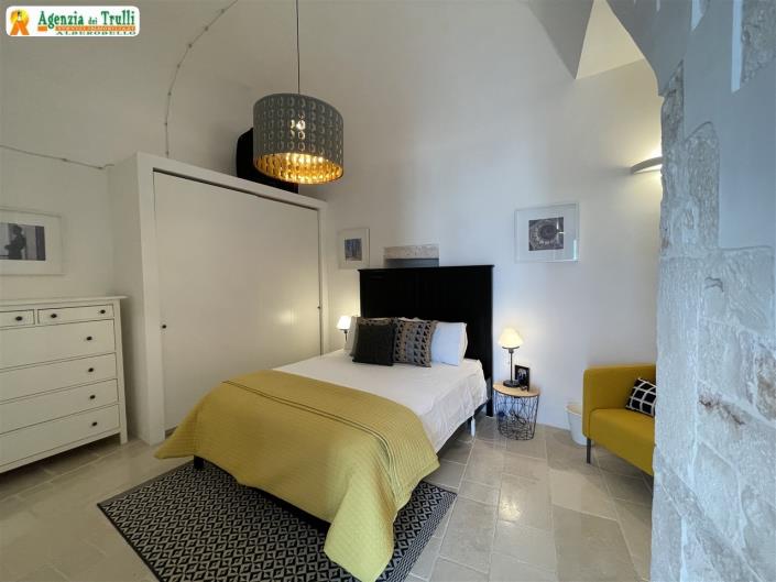 Image No.33-2 Bed Townhouse for sale