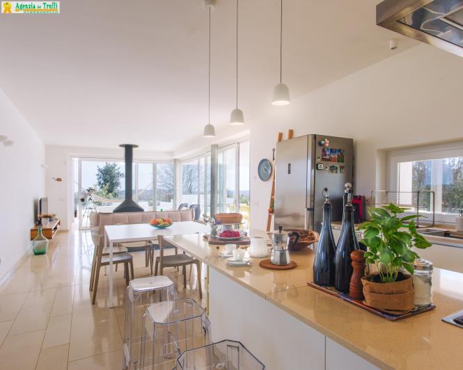 Image No.15-5 Bed Villa for sale