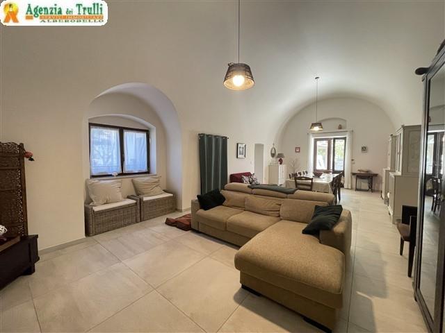 Image No.33-7 Bed Country Property for sale