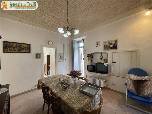 Image No.23-4 Bed Farmhouse for sale