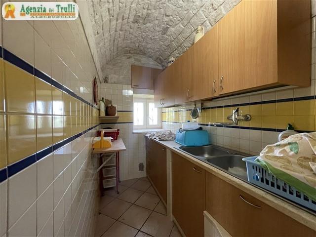 Image No.28-4 Bed Farmhouse for sale