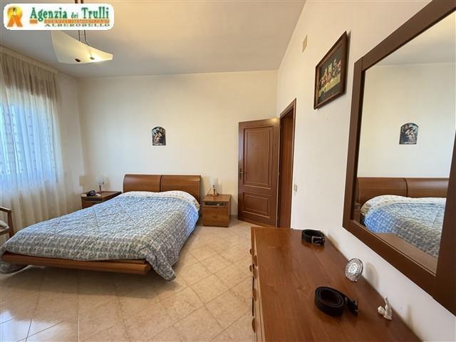 Image No.30-4 Bed House/Villa for sale