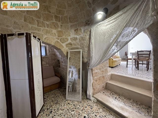 Image No.32-Trullo de 2 chambres à vendre à Martina Franca