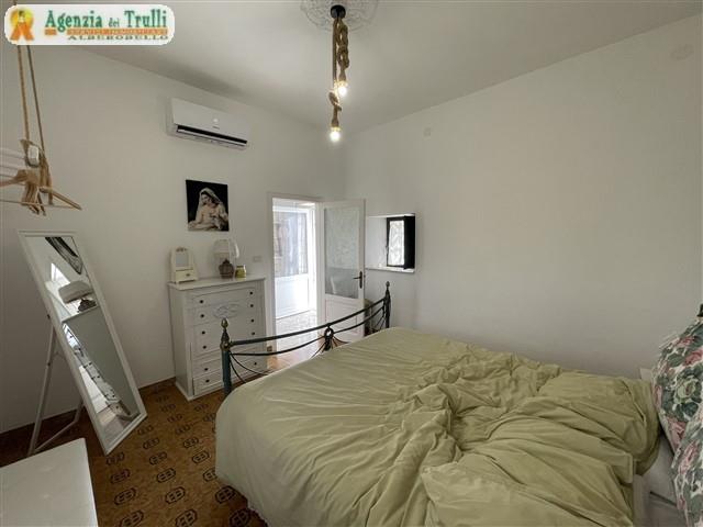 Image No.38-Trullo de 2 chambres à vendre à Martina Franca