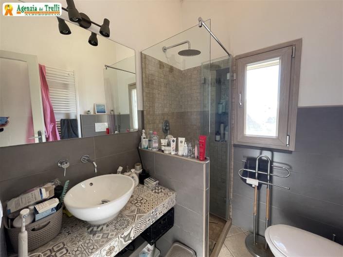 Image No.21-2 Bed Apartment for sale