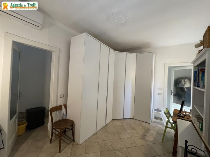 Image No.25-2 Bed Apartment for sale