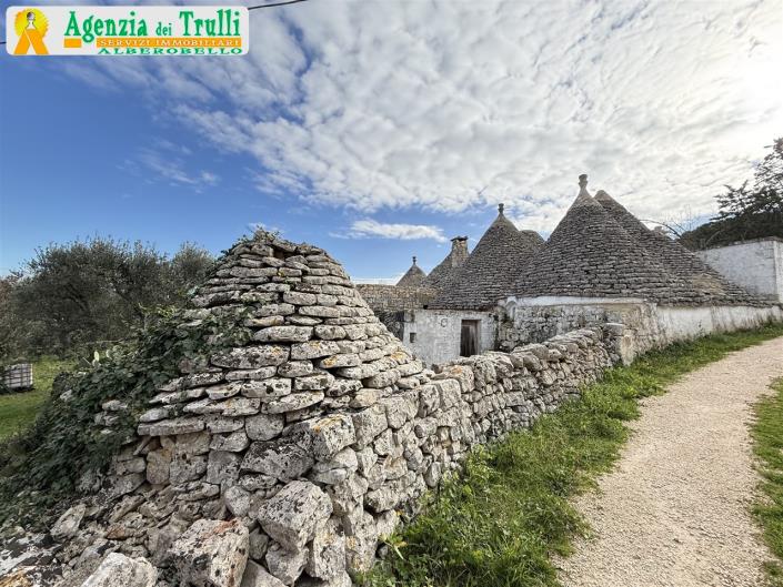 Image No.3-2 Bed Trullo for sale