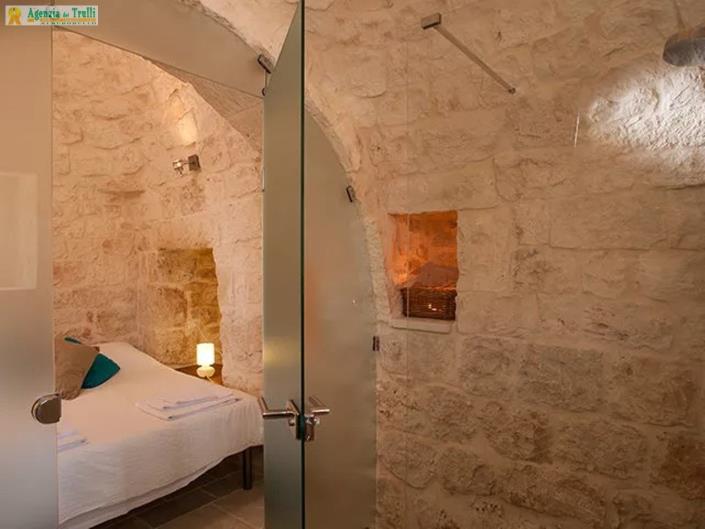Image No.22-Trullo de 2 chambres à vendre à Martina Franca